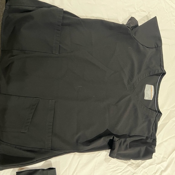 Skechers Black Cargo scrubs - Picture 2 of 8